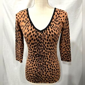 Guess -  Cheetah Print Criss-cross Back Forearm Length Shirt - (M)